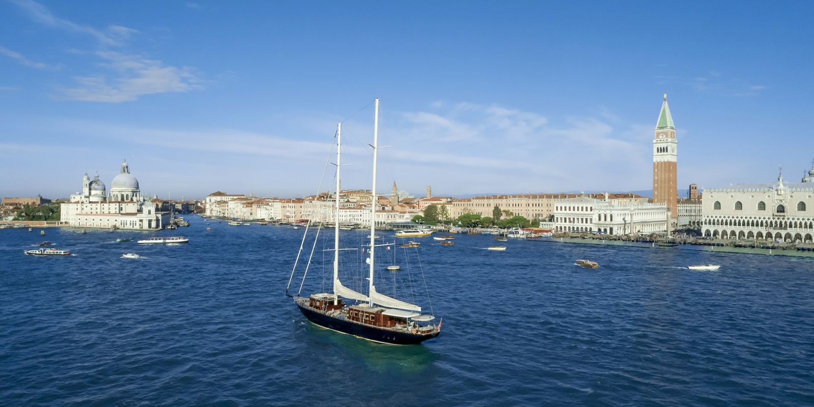 sailing yacht a italy